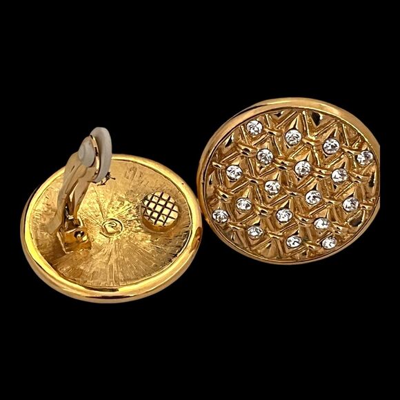 Authentic Swan Signed SWAROVSKI Earrings Pave Crystal Gold Tone Clip On 4Z - Picture 3 of 3